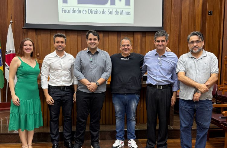 FDSM realiza Mesa Redonda sobre carreira e futuro no Direito